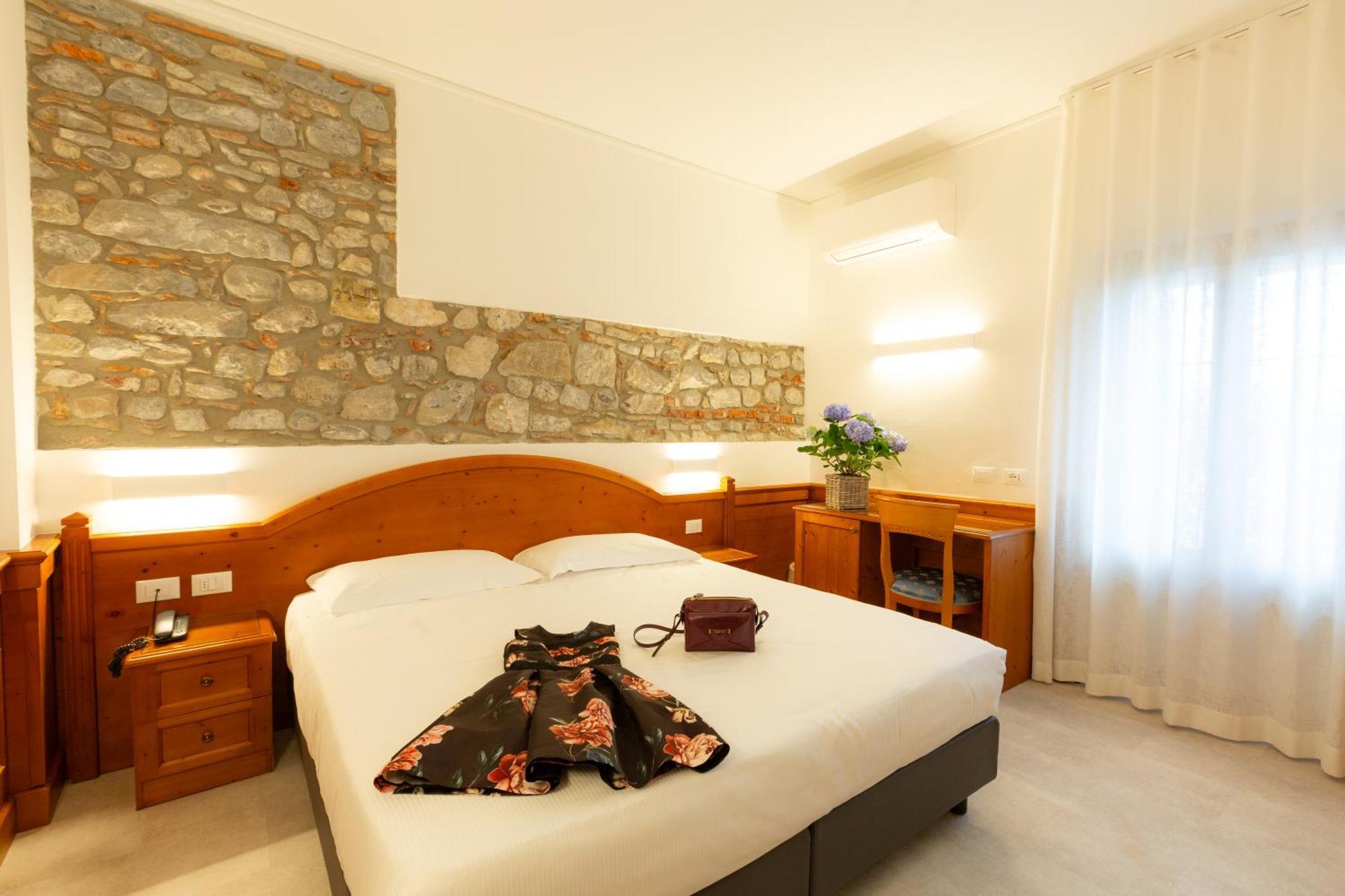 Hotel Locanda Al Pomo D'Oro Cividale Del Friuli Exterior photo